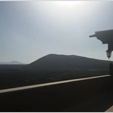 Grand Loft Duplex Terrasse Vue Panoramique 360-Fibra High Speed Wifi-4Nights Minimum Renting * Corralejo